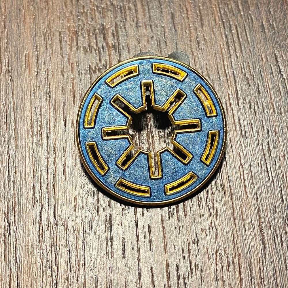 Disney Parks Star Wars Empire Emblem Black Silver Circle Pin Trading 2016